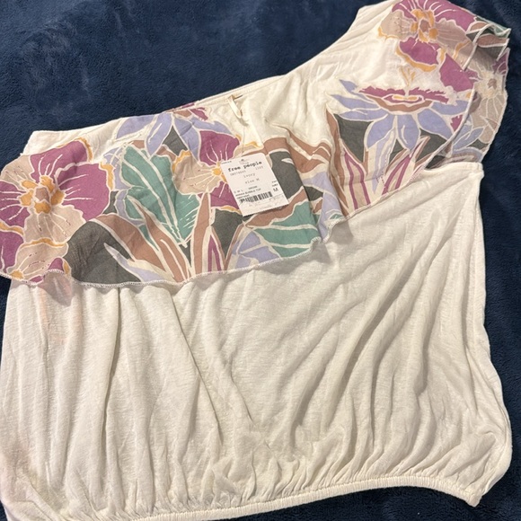 Free people bubble top. Size M. NWT. P2P 19. - Picture 4 of 4
